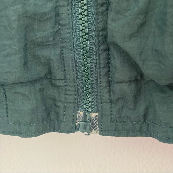 Reebok Vintage Tribal Pattern Green Track Jacket, Size Small - Picture 4 of 7